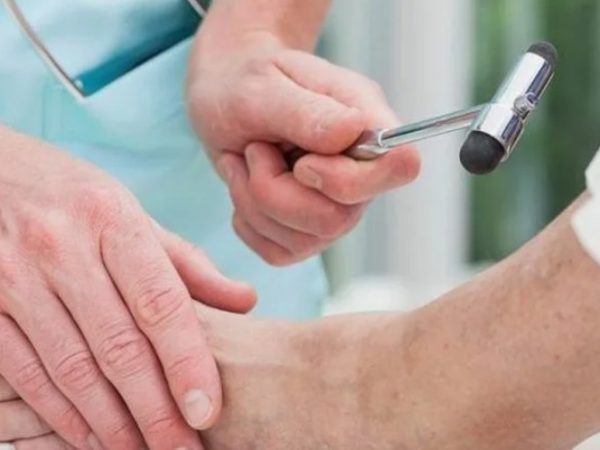 Когнитивные нарушения у пожилых: профилактика и нейрореабилитация