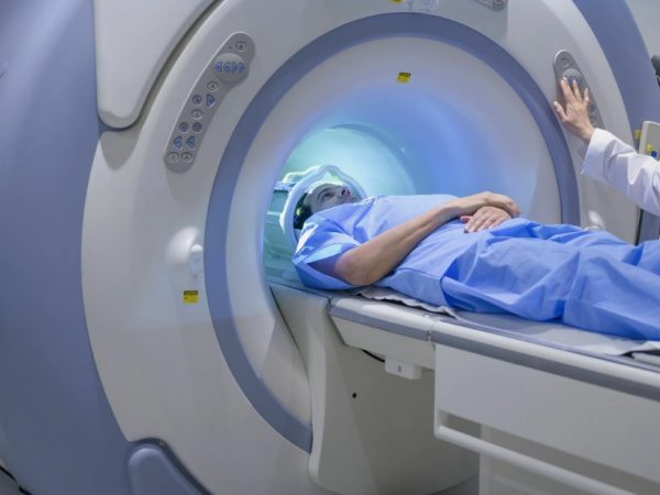 Когда стоит пройти МРТ: симптомы, которые нельзя игнорировать